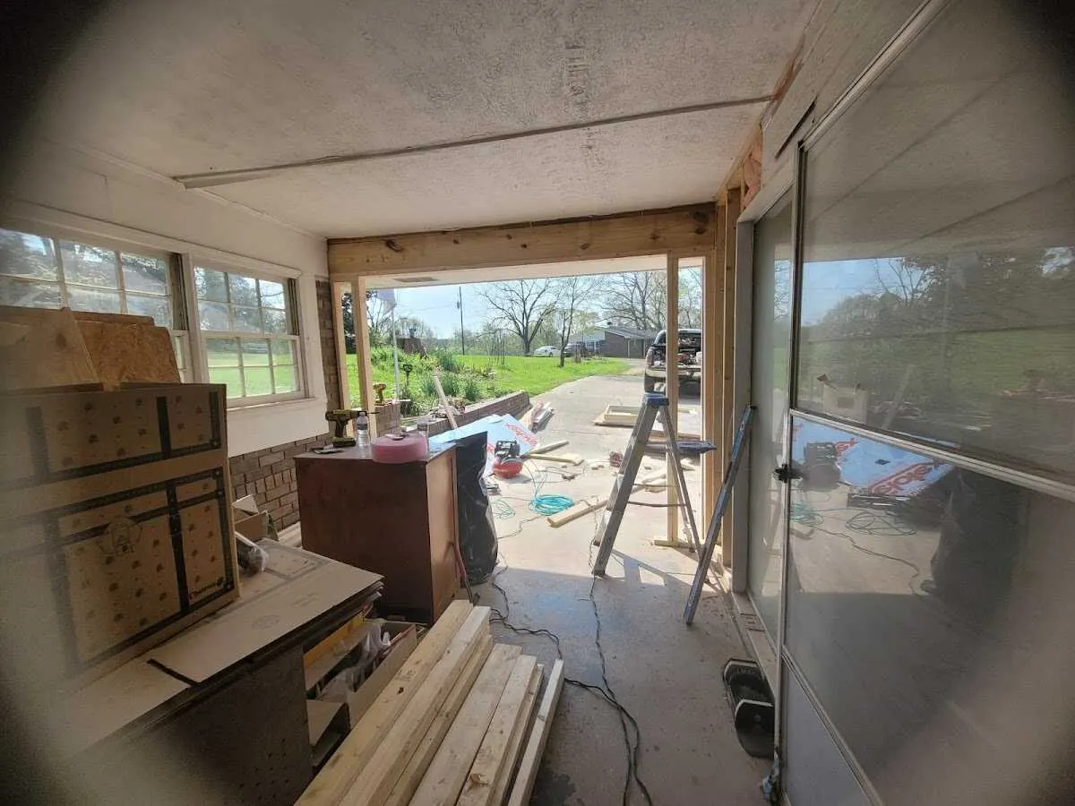 Air movers and dehumidifier for Water Mitigation Services in Ballston